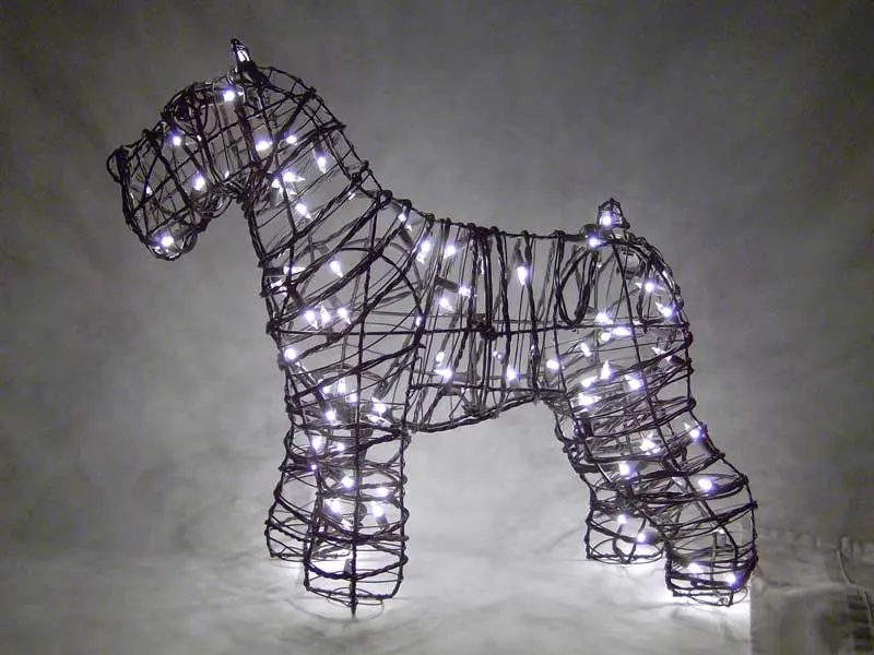 Schnauzer - 18" (Lit)